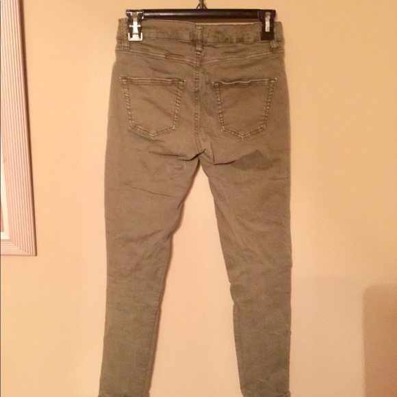 Urban outfitters BDG Moto Ankle Zip Skinny olive green cargo jeans with pleating - Picture 4 of 4